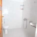 아테스 호스텔 *